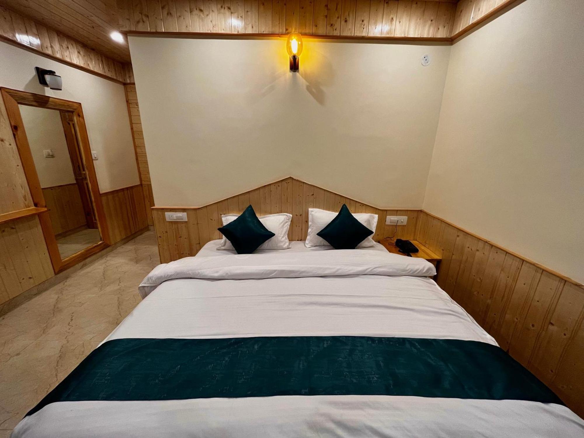 Hotel Mid Orchard Kasol L River Side -Pure Veg Hotel المظهر الخارجي الصورة