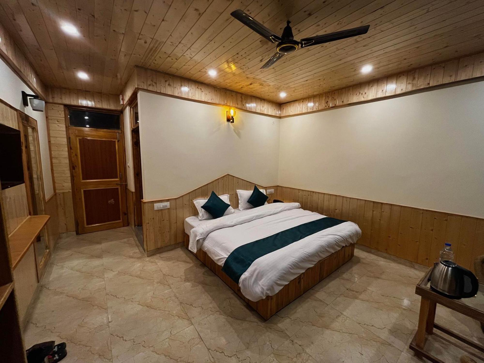 Hotel Mid Orchard Kasol L River Side -Pure Veg Hotel المظهر الخارجي الصورة