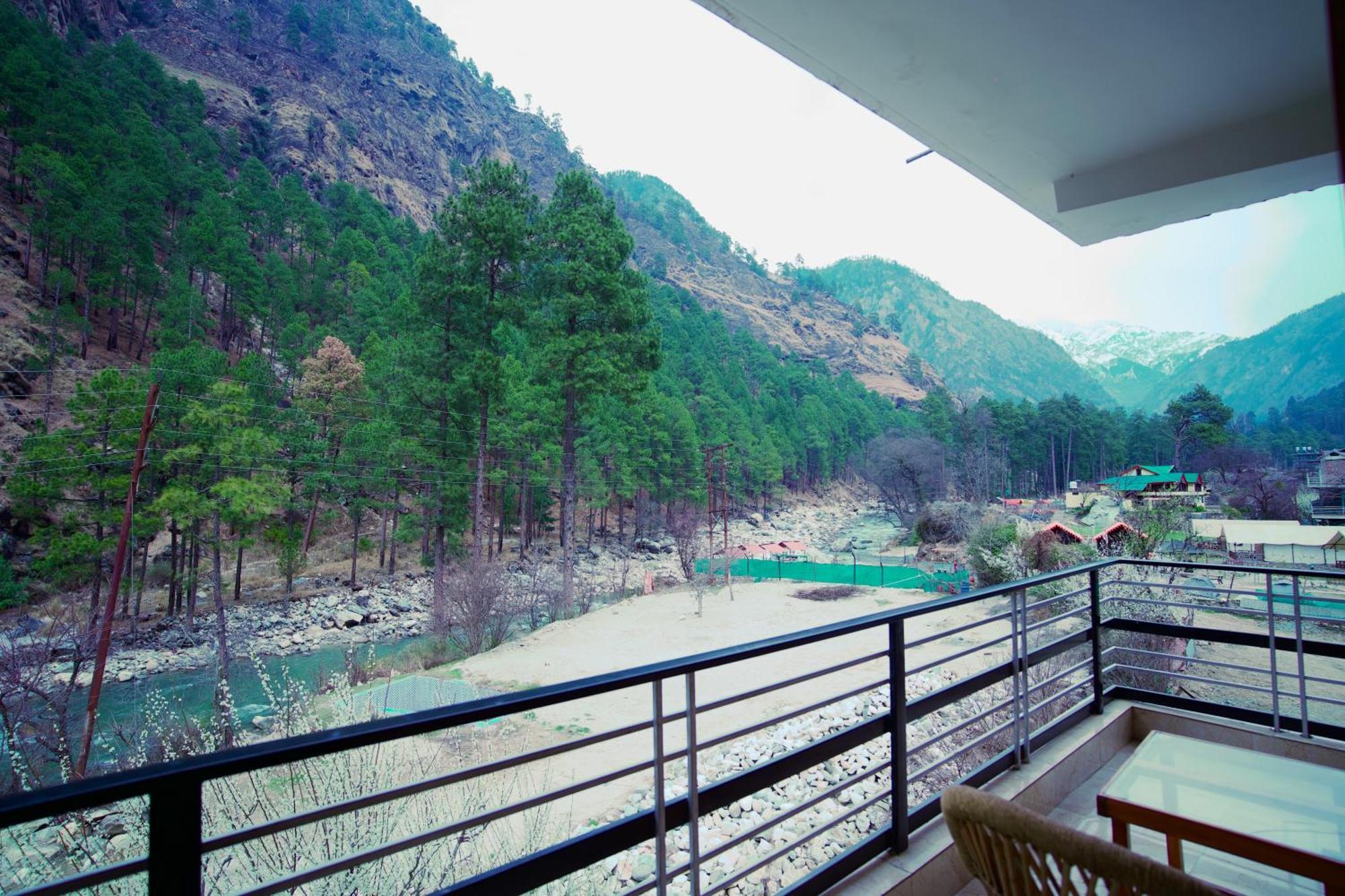 Hotel Mid Orchard Kasol L River Side -Pure Veg Hotel المظهر الخارجي الصورة